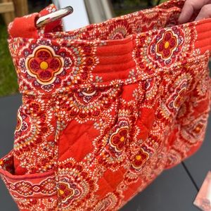 Retired Vera Bradley shoulder bag, new with out tags never used